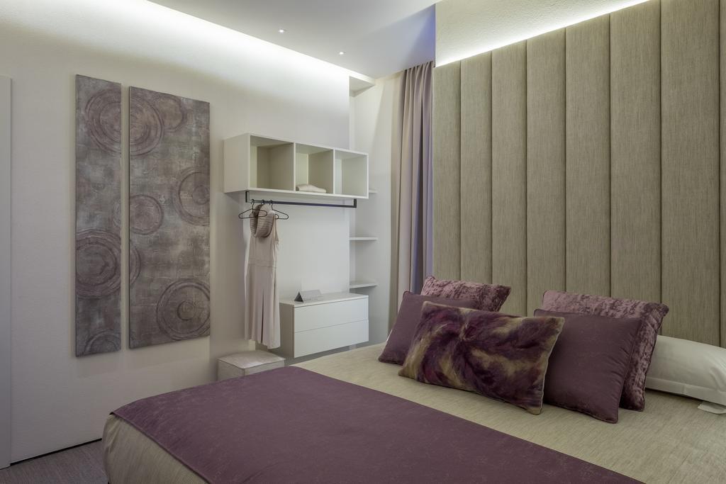 Room 230 Roma Luxury Suites Exterior photo