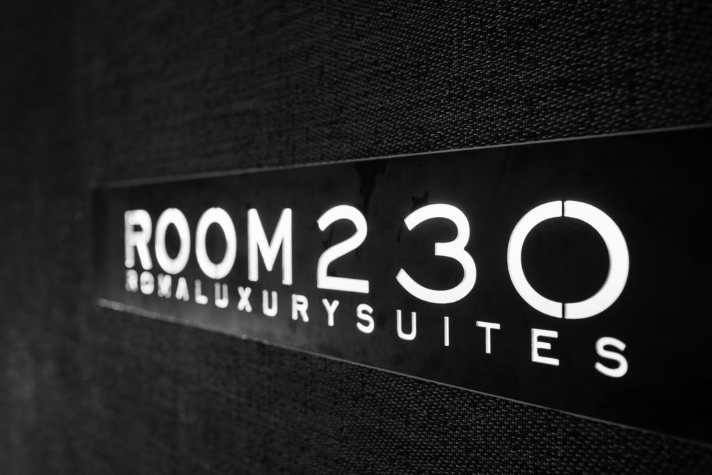 Room 230 Roma Luxury Suites Exterior photo
